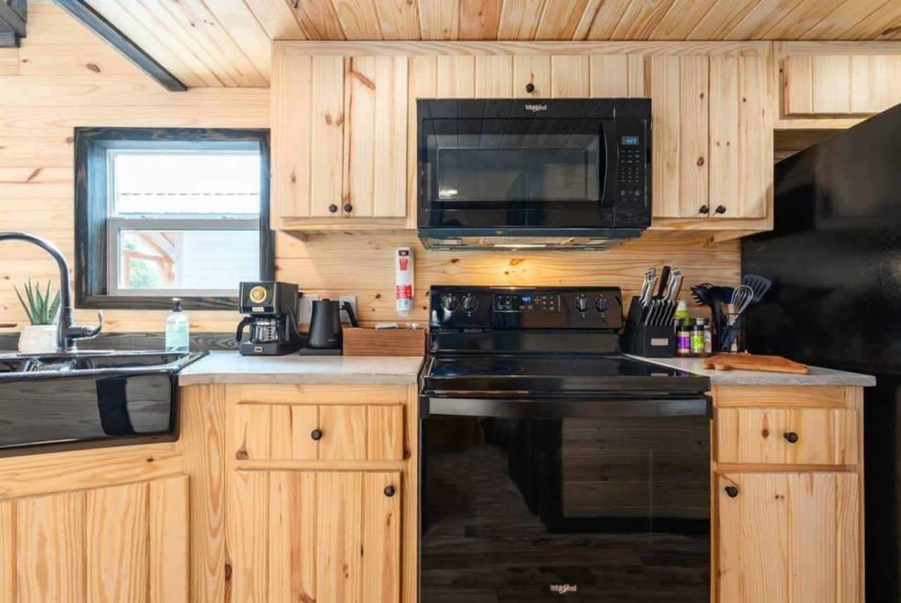 3 Bearly Working Luxury Tiny House Firepit Mins To Lake กันเทอร์สวิลล์ ภายนอก รูปภาพ